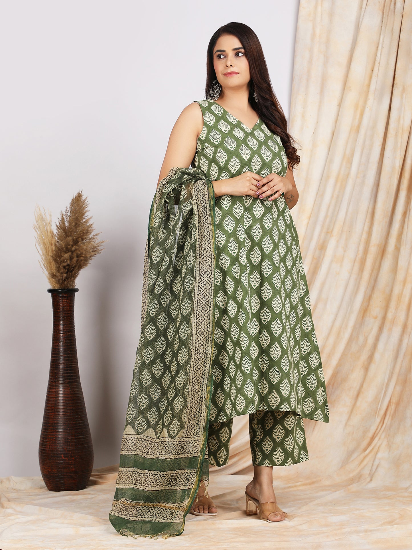 Pista Phool Cotton Handblock Print Kurta Set