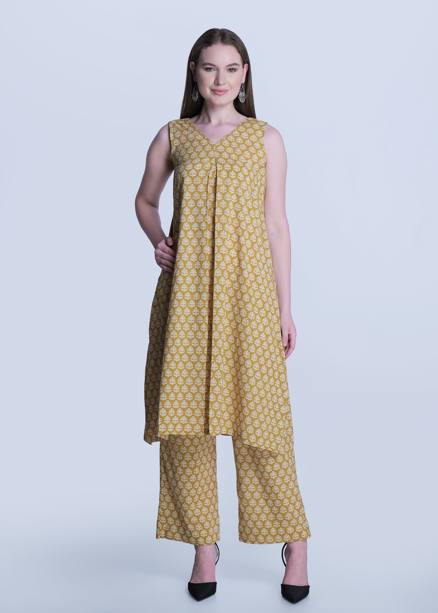 Ruhaani Raag Cotton Handblock print Kurta Set