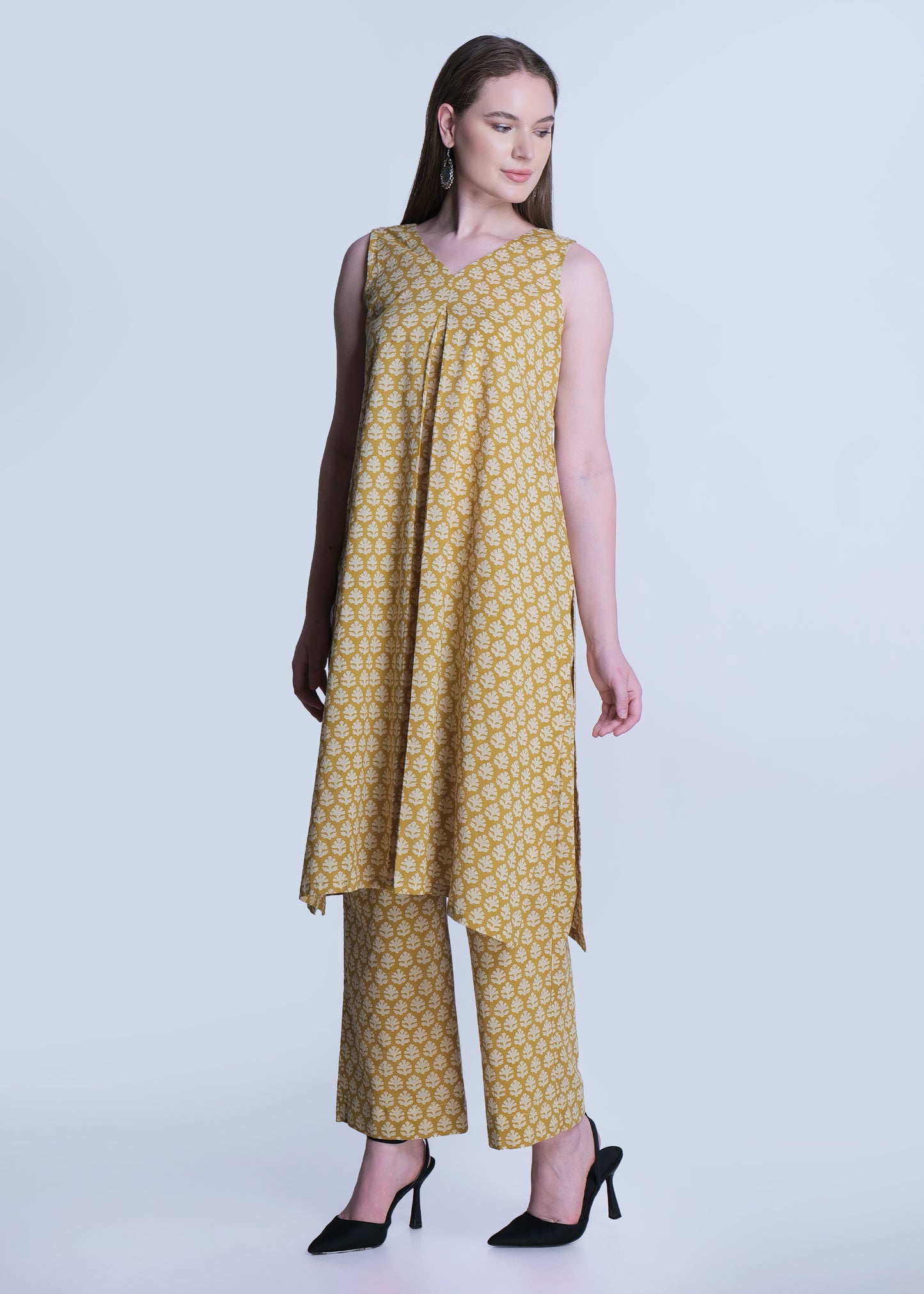 Ruhaani Raag Cotton Handblock print Kurta Set