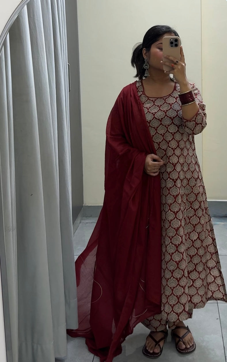 Sindoori Elegance Cotton Handblock Print Kurta Set