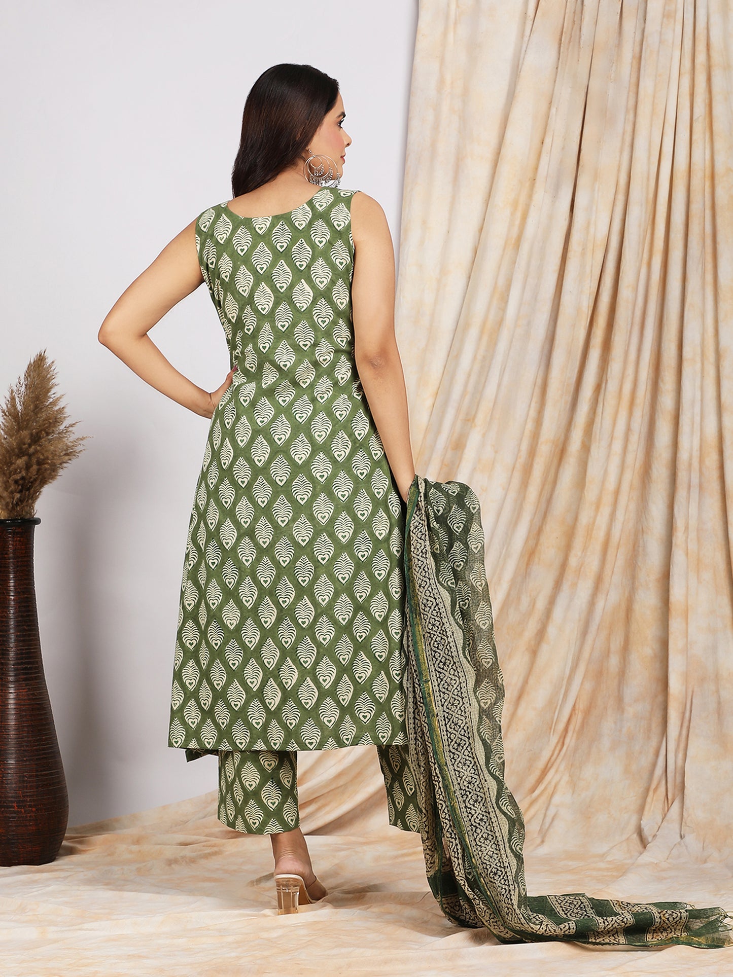 Pista Phool Cotton Handblock Print Kurta Set