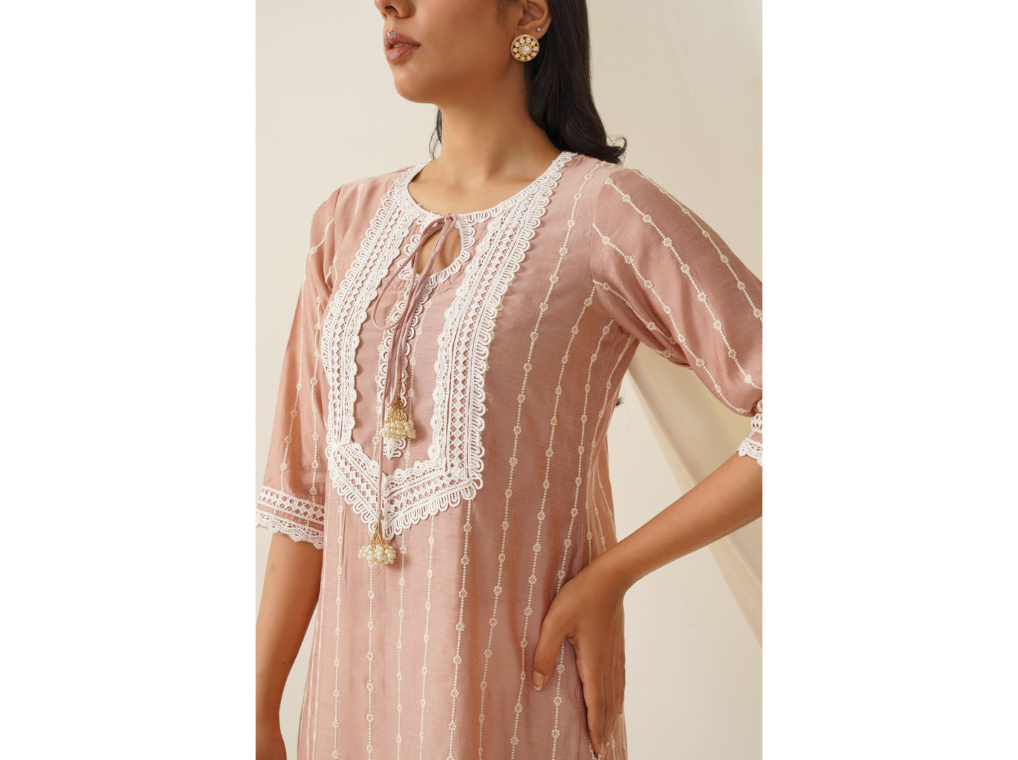 Chanderi Silk Thread Embroidred Kurta Set