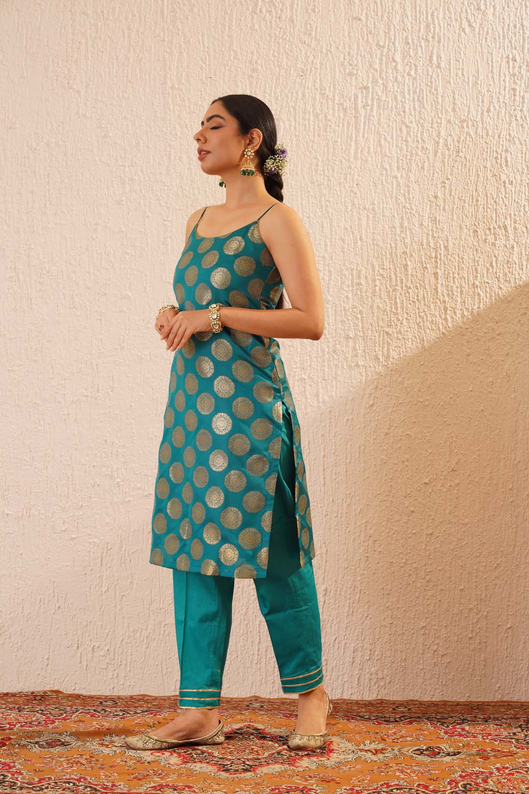 Zariya Hara Resham Festive Wear Co-ord Set