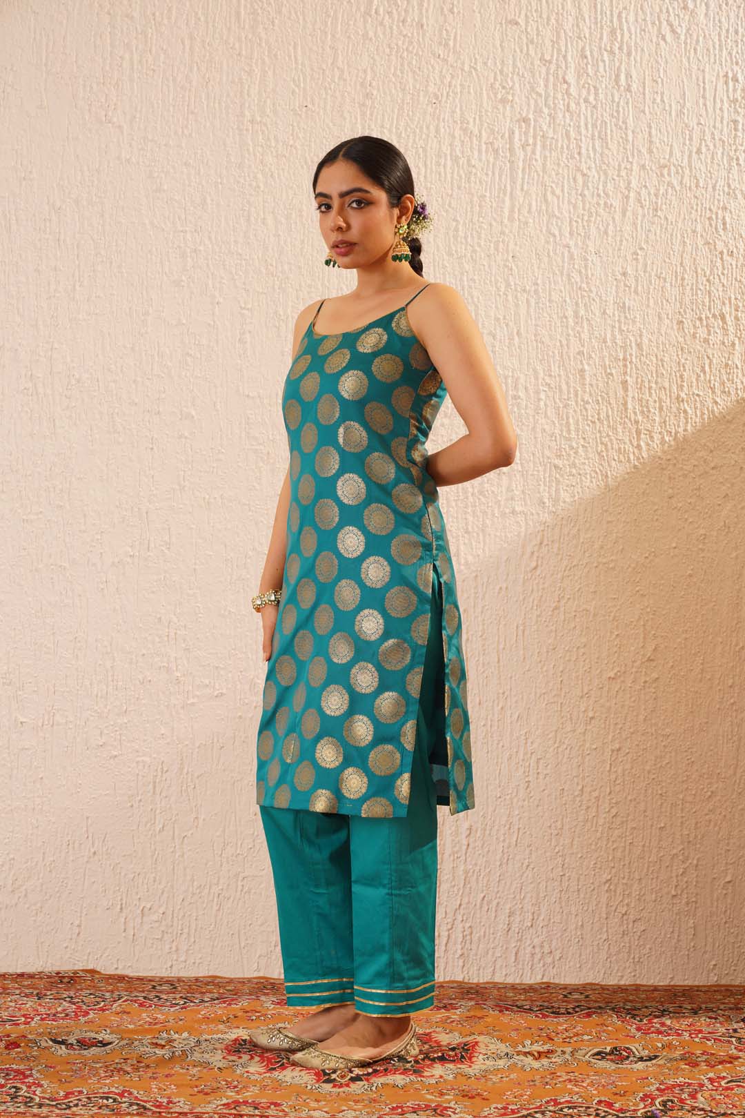 Zariya Hara Resham Festive Wear Co-ord Set