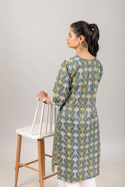 Chikankari Embroidred Ethnic Pattern Cambric Cotton Kurta